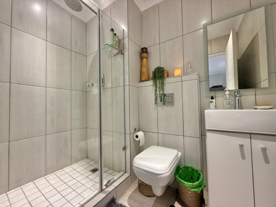 To Let 2 Bedroom Property for Rent in Blouberg Rise Western Cape